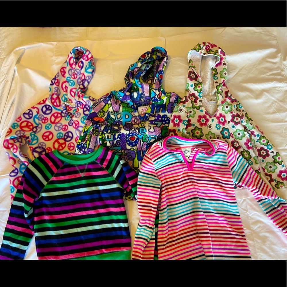 The Children’s Place Lot of 5 girls sweatshirts